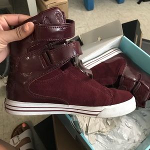 Burgundy gently worn sneakers